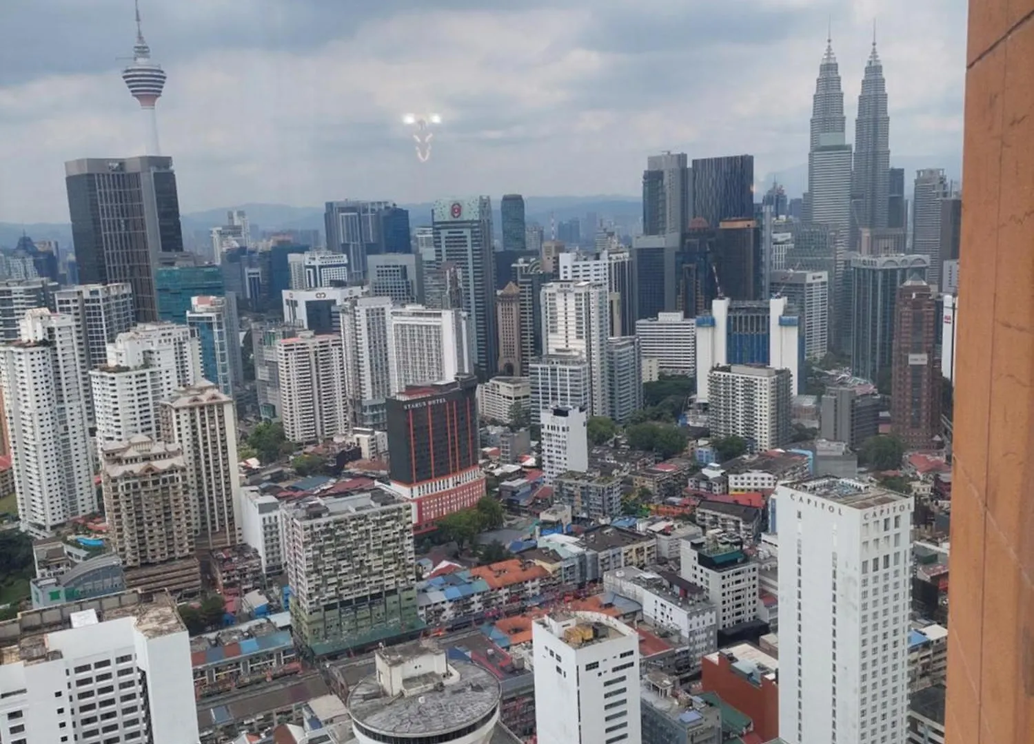 Appartamento Hometown Service Suite At Times Square Malesia